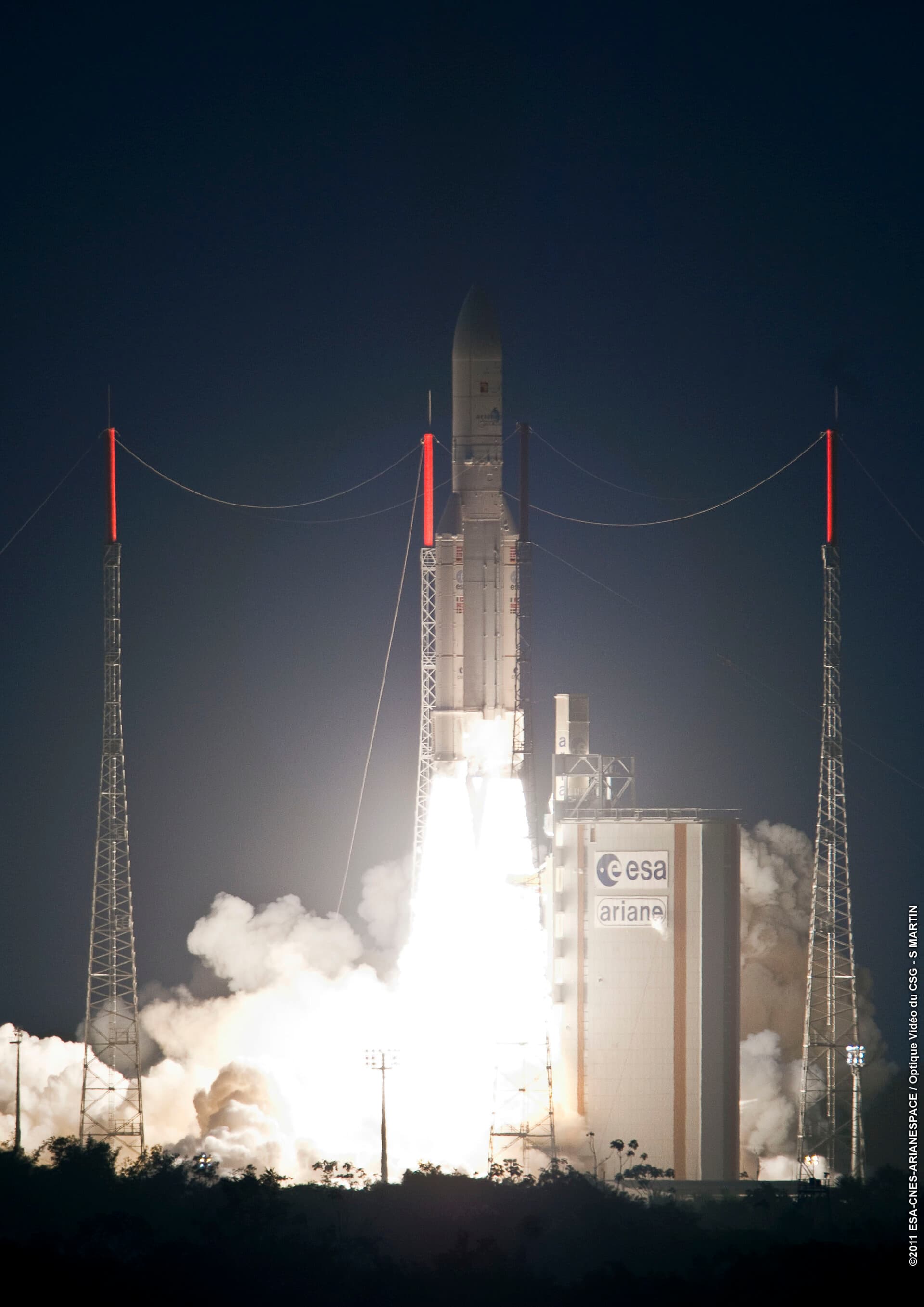 Ariane VA201 | Yahsat Y1A and Intelsat New Dawn