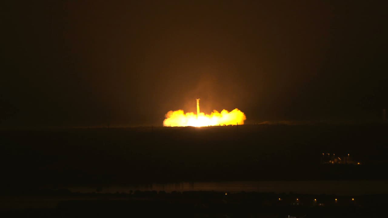 Falcon 9 Booster B1081