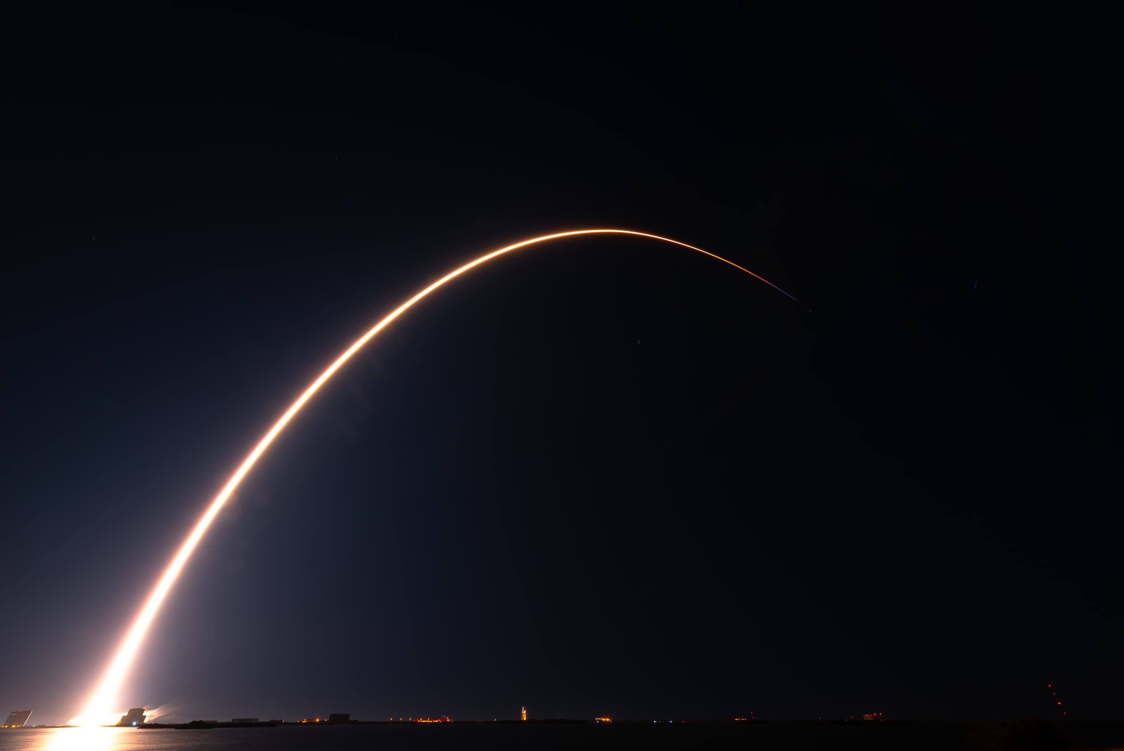 Falcon 9 Block 5 Flight 194 | Starlink Group 5-1