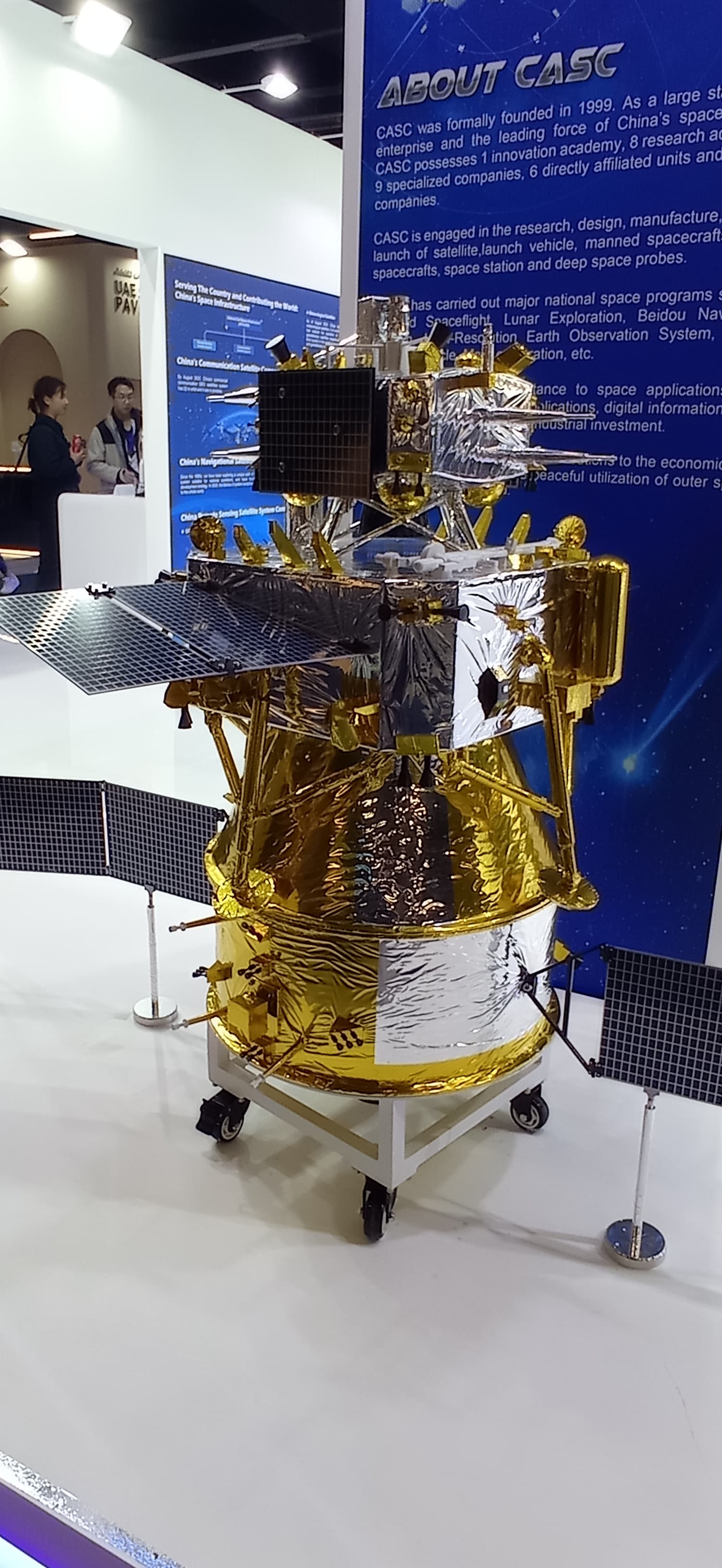 Chang'e 6 lunar sample-return probe