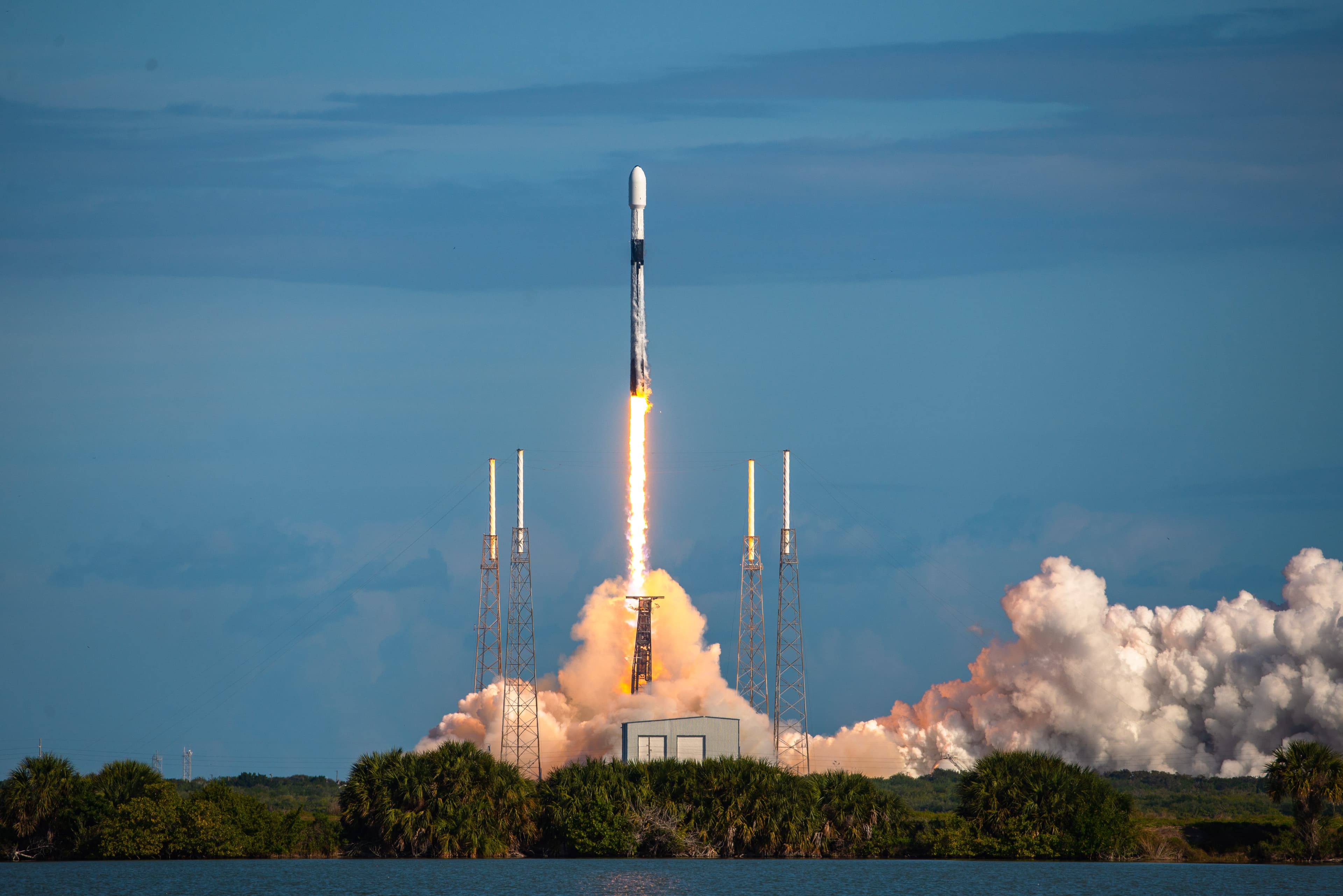Falcon 9 Block 5 Flight 137 | Transporter-3