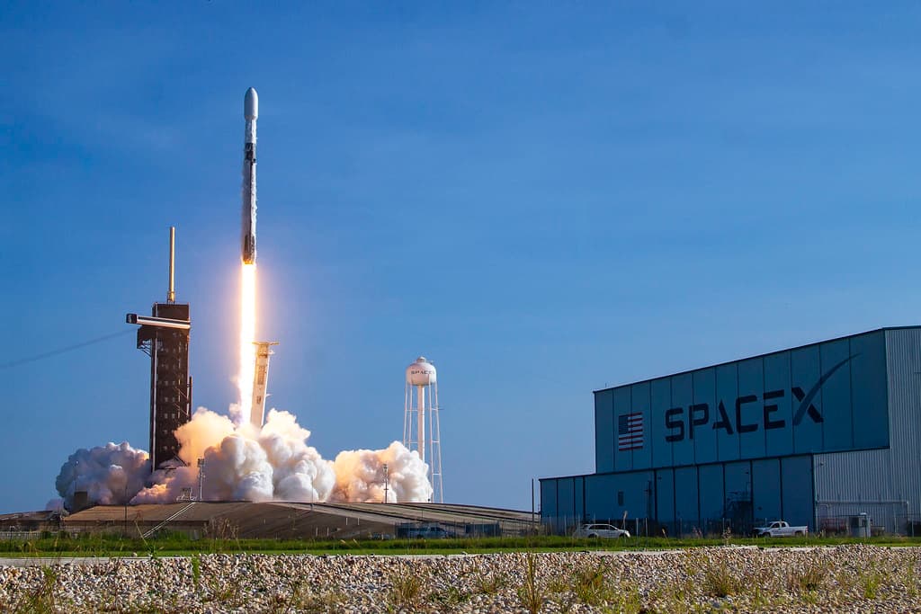 Falcon 9 Block 5 Flight 94 | Starlink v1.0 L11