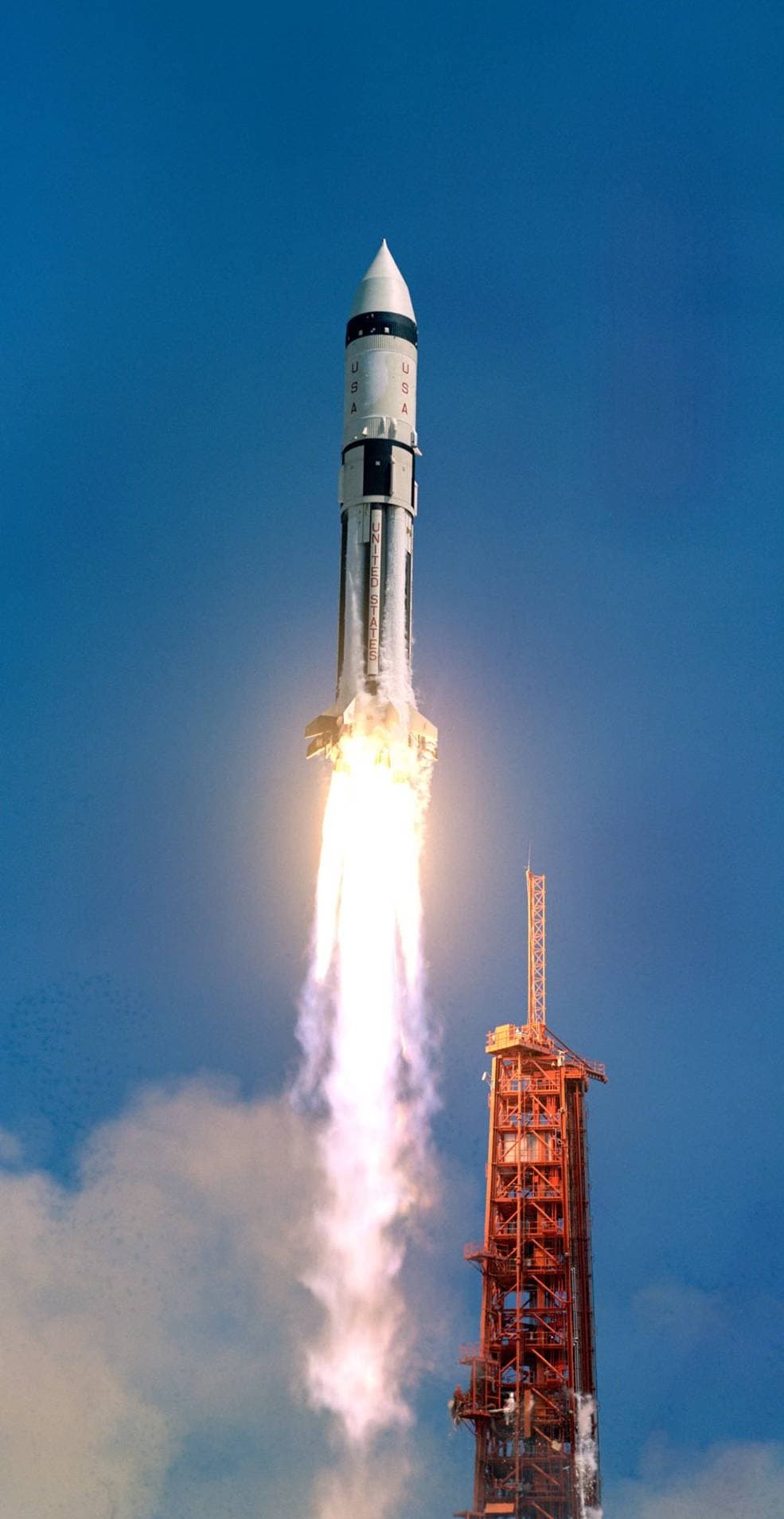 Apollo AS-203