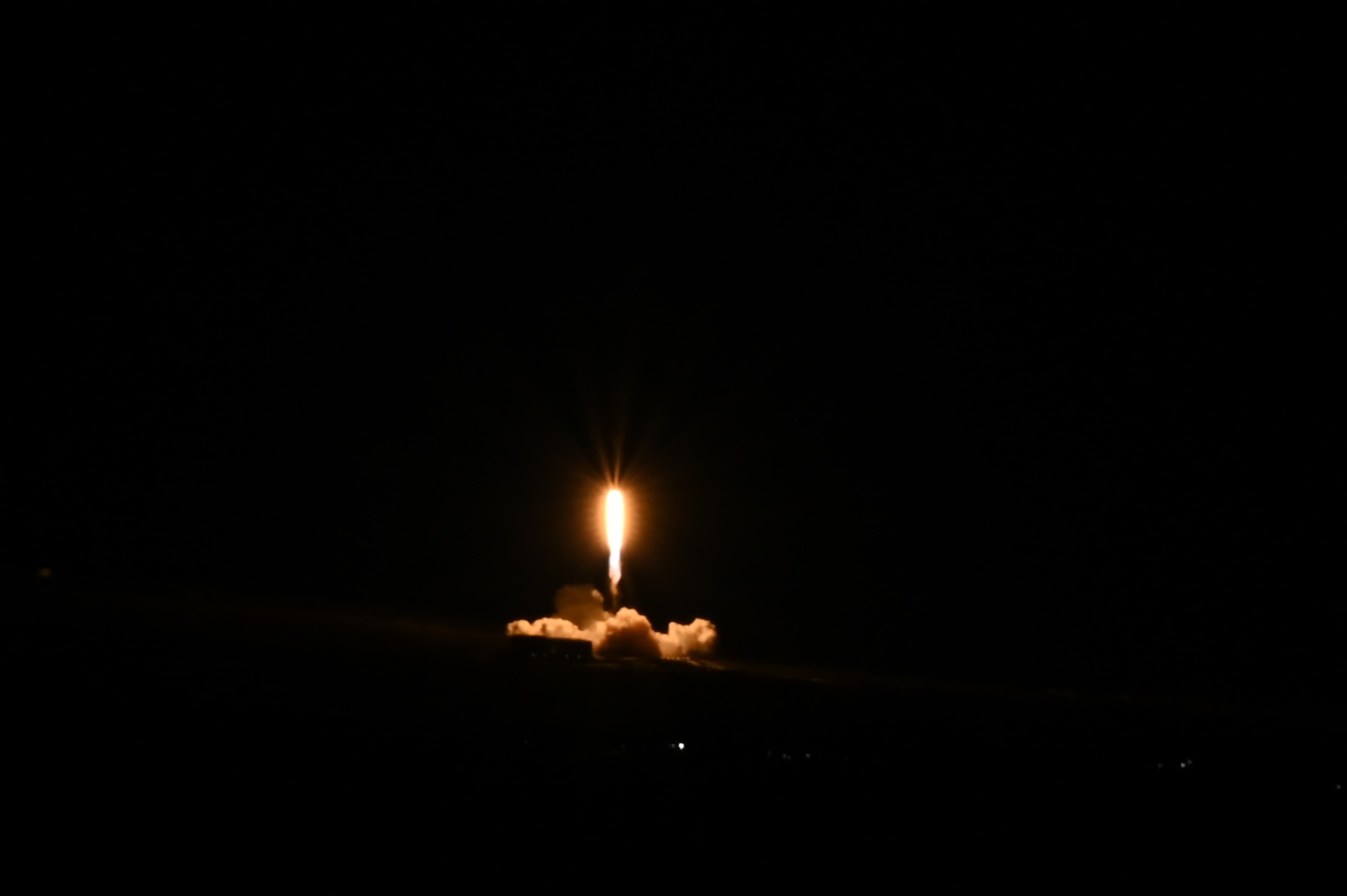 Falcon 9 Block 5 Flight 133 | Starlink Group 4-4