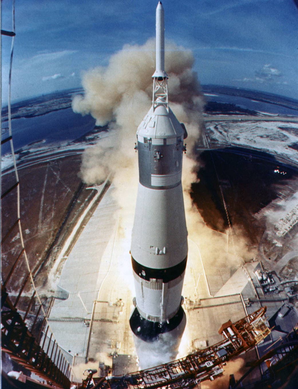 Saturn V SA-506