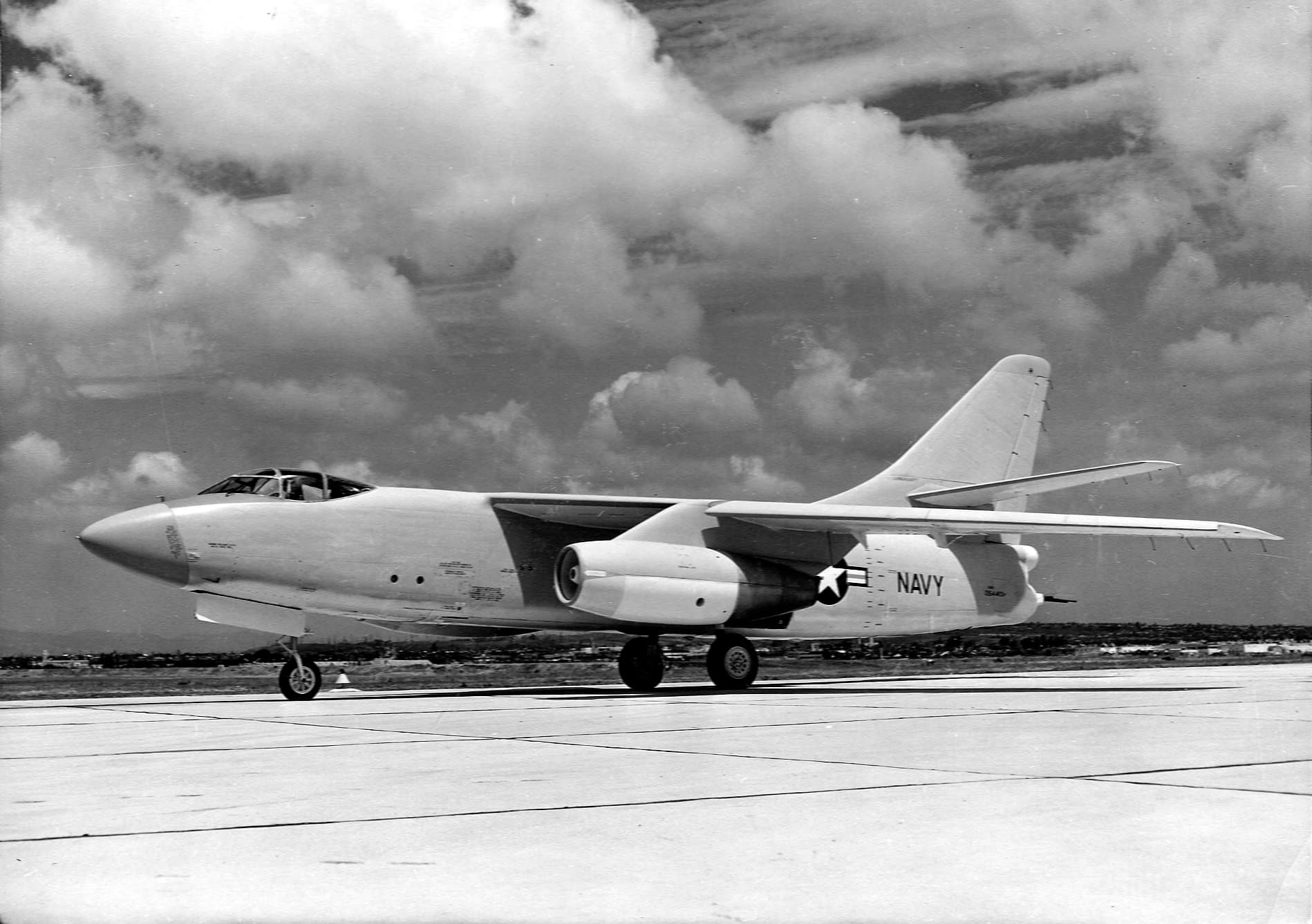 Douglas A3D/A-3 Skywarrior Carrier-Based Attack and Reconnaissance Aircraft Family