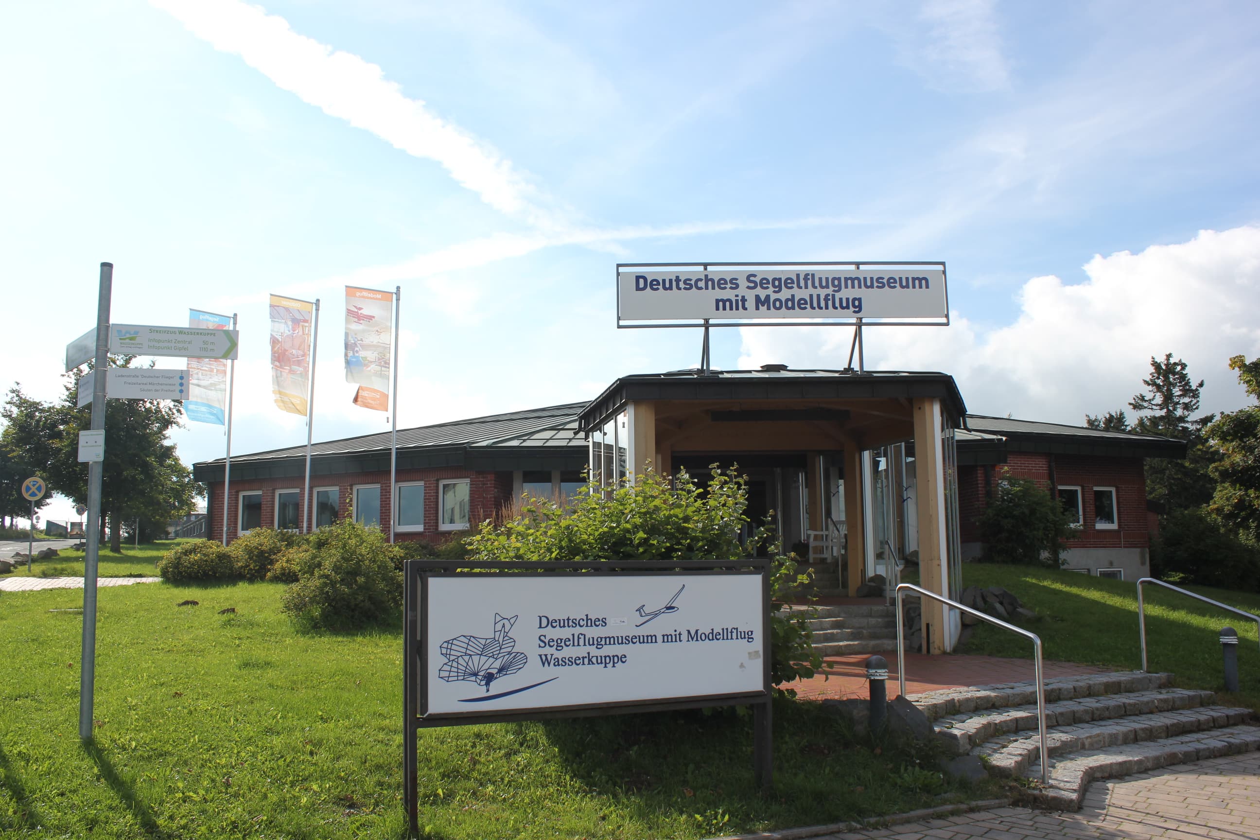 Deutsches Segelflugmuseum mit Modellflug
