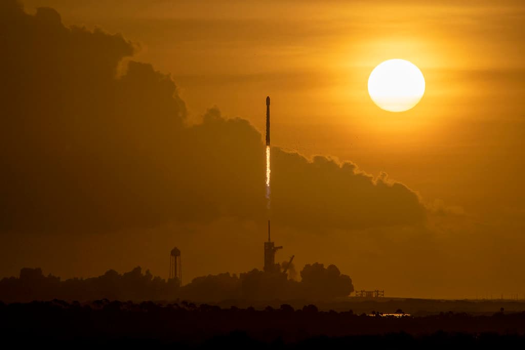 Falcon 9 Block 5 Flight 95 | Starlink v1.0 L12