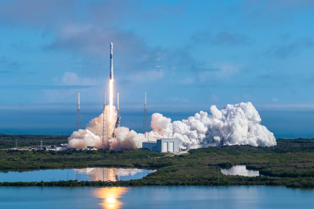Falcon 9 Block 5 Flight 82 | Starlink v1.0 L4